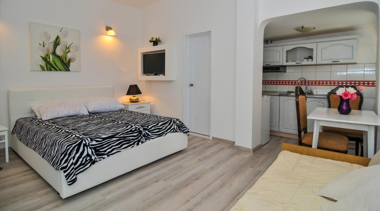 Apartments Villa Stankovic Tivat Luaran gambar