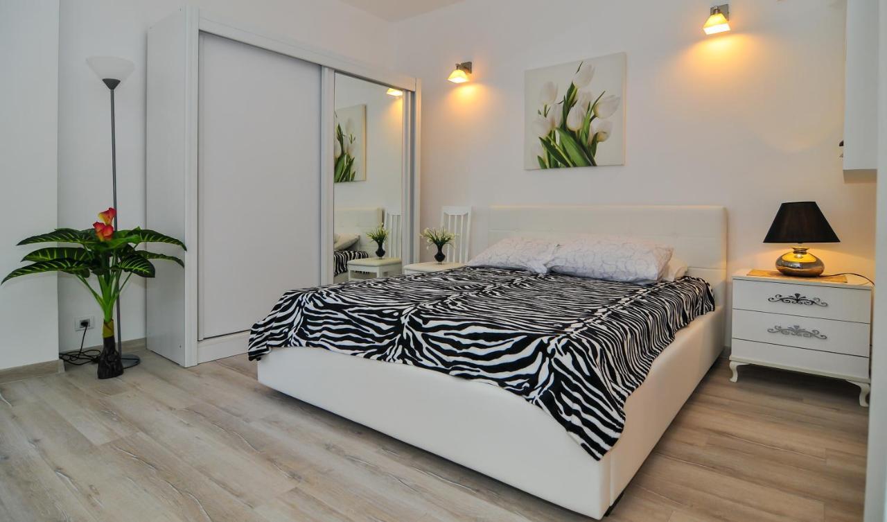 Apartments Villa Stankovic Tivat Luaran gambar